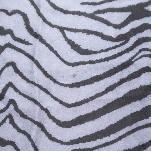 Elaine Gold For Collection XIIX LTD Zebra Print Silk Scarf - Picture 4 of 8